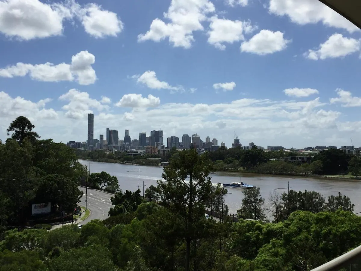 Inn On The Park Apartments Brisbane Aparthotel